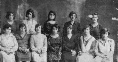 Iran's Identity Crisis: From Pahlavi's Hijab-Free Era to Today's Street Protests