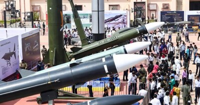 ऑपरेशन सिंदूर के हथियार प्रदर्शित, जयपुर में सेना की शक्ति का प्रदर्शन.