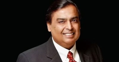 वाइब्रेंट गुजरात समिट में बड़ा ऐलान: जामनगर में देश का सबसे विशाल एआई डेटा सेंटर बनेगा.(Image:PTI)