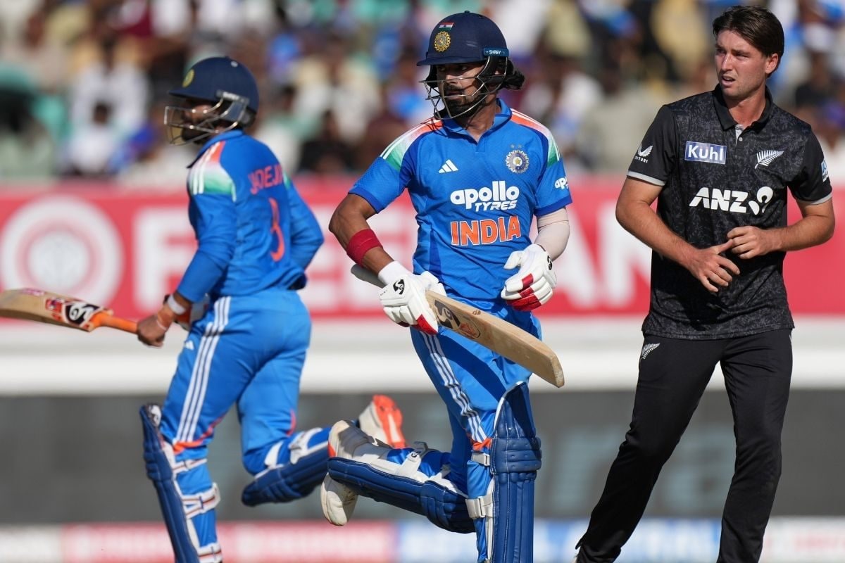 IND vs NZ 2nd ODI LIVE Score: केएल राहुल ने जड़ा नाबाद शतक, भारत ने न्यूजीलैंड को दिया 285 रन का लक्ष्य