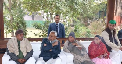 लालू यादव के यहां होने वाले दही-चूड़ा भोज की पूरे देश में चर्चा होती है.