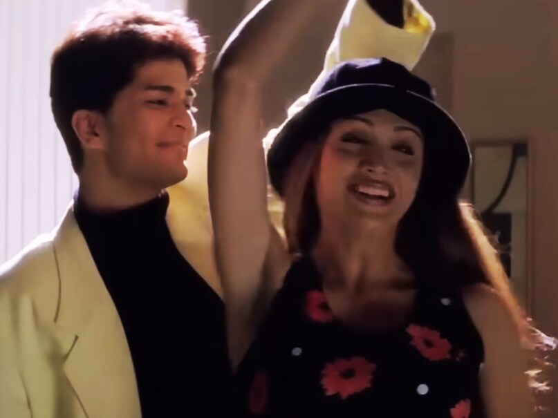 Bollywood Musical Blockbusters, बॉलीवुड म्यूजिकल ब्लॉकबस्टर फिल्में, Movies Hit Due to Songs, गानों के दम पर सुपरहिट हुई फिल्में, Border 2 Music Expectations, बॉर्डर 2 संगीत की उम्मीदें, Iconic Bollywood Melodies, बॉलीवुड की कालजयी धुनें, Impact of Music on Box Office,  बॉक्स ऑफिस पर संगीत का प्रभाव, Sandese Aate Hain Legacy, संदेशे आते हैं गाने की विरासत, Aashiqui 2 Tum Hi Ho Success, आशिकी 2 तुम ही हो की सफलता