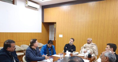 दिल्ली में मध्य प्रदेश की कांग्रेस की बैठक. 