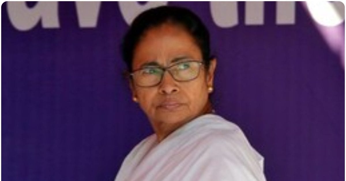 'बंगाल में SIR का प्रोसेस बाकी राज्यों से अलग क्यों है', ममता ने चिट्ठी में CEC ज्ञानेश कुमार से दागा सवाल