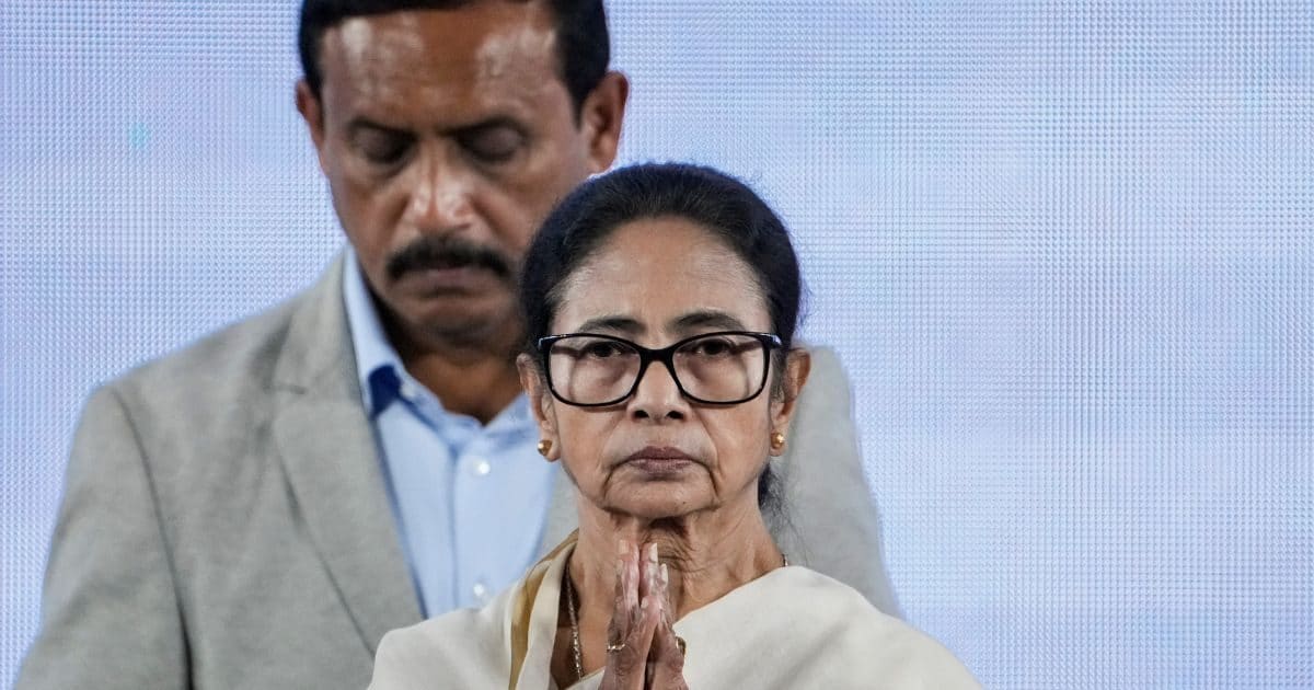 लालू, केजरीवाल, सोरेन के बाद अगला नंबर किसका? रडार पर ममता क्यों, CBI-ED से टकरा कर जेल जा चुके 3 CM!