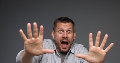 पहले पत्नी के डर से पति ने उठाया गलत कदम(फोटो:Canva)