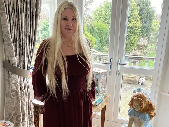 महिला ने कॉफी कप में देखा भविष्य, की भविष्यवाणी, लोग बुलाने लगे 'चुड़ैल'