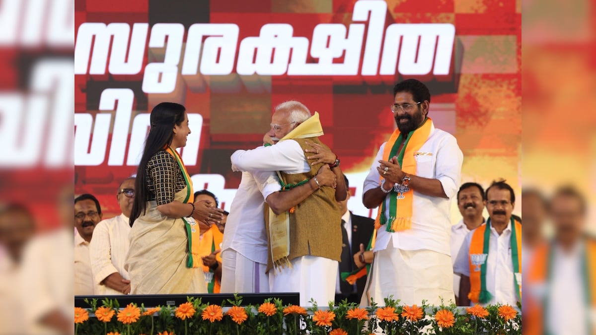 भरी सभा में प्यार से गले लगाया, फिर पीठ थपथपाया... पीएम मोदी ने केरल में किसे दी शाबाशी?
