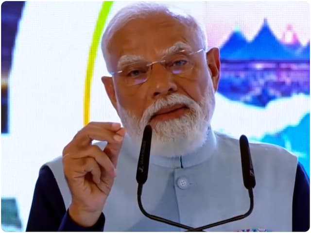 'तलवार की नोक पर द‍िल नहीं जीते जा सकते', दुन‍िया में उथल-पुथल के बीच PM मोदी