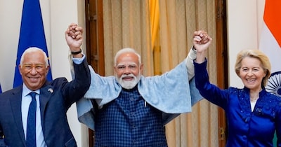 पीएम मोदी ने कहा कि भारत-ईयू मुक्त व्यापार समझौता दो सबसे बड़ी लोकतंत्रों के बीच एक नया अध्याय है .