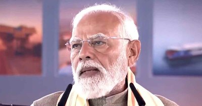 पीएम मोदी ने बंगाल को सौगात दी. 