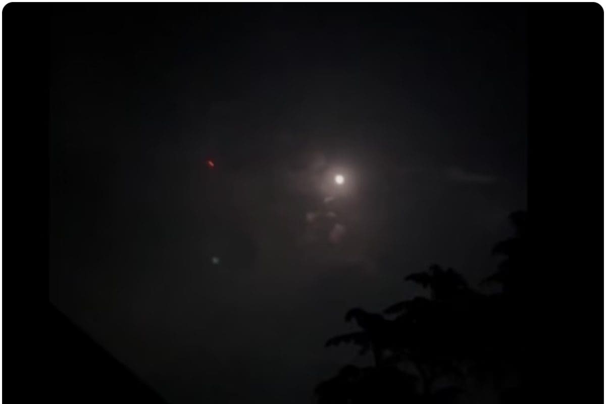 LOC के पास मंडरा रहे पाक‍िस्‍तानी ड्रोन बॉर्डर पर हाईअलर्ट कोना-कोना छान रही आर्मी