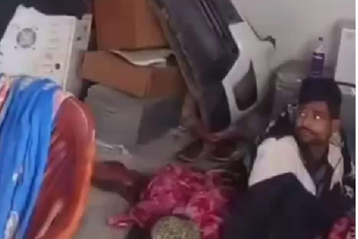 VIDEO में देखिए- नीट छात्रा केस में जिन 3 लोगों को SIT ने उठाया, कौन हैं वो तीन?