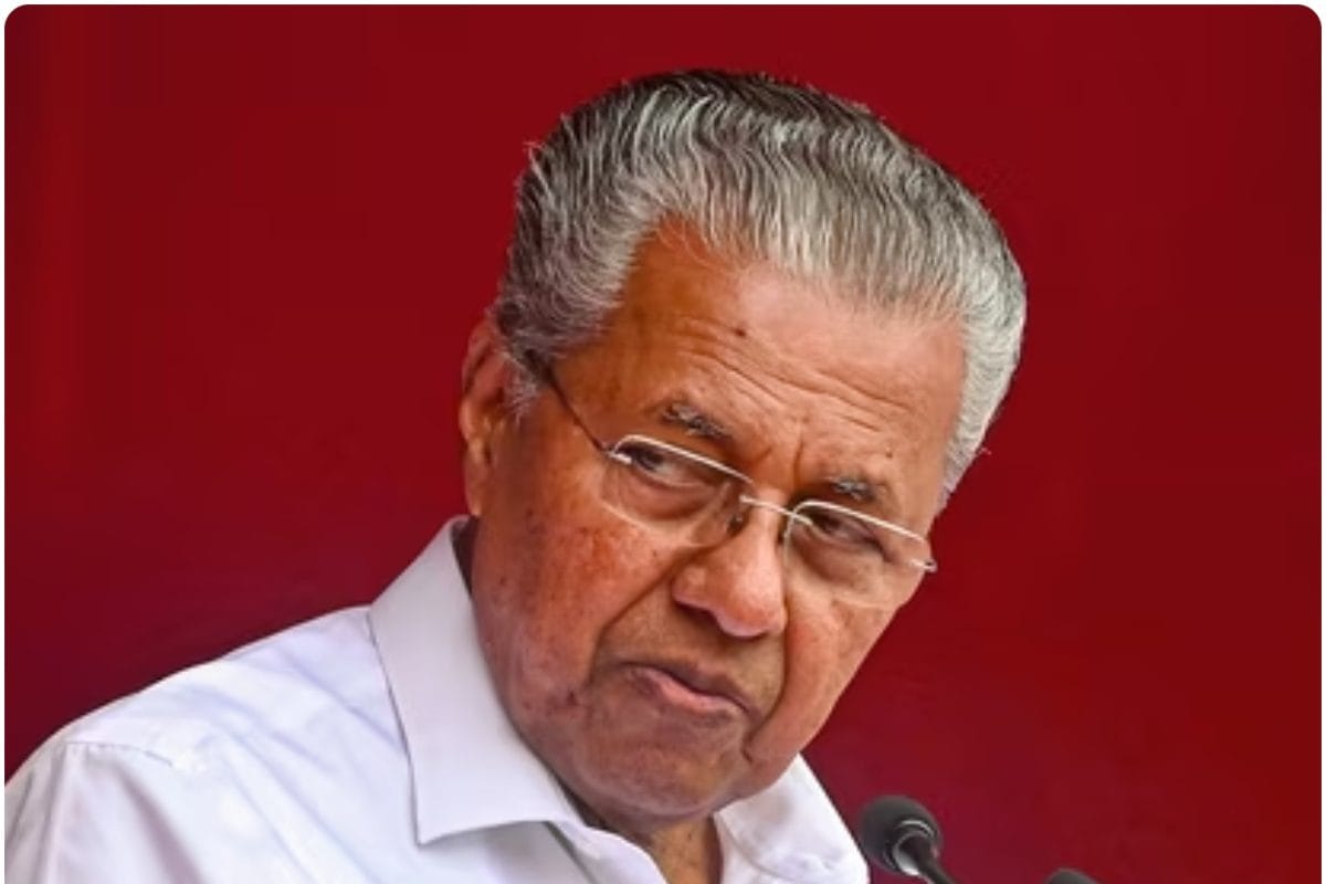 केरल का सेक्युलर मॉडल खतरे में कांग्रेस ने CM पिनराई विजयन को घेरा माकपा लीडरशिप पर उठाए गंभीर सवाल