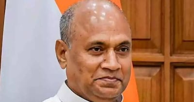 आरसीपी सिंह के जेडीयू में संभावित वापसी पर बिहार की सियासत में चर्चाएं तेज, नीतीश कुमार से रिश्तों पर भावनात्मक संकेत दिए गए हैं.