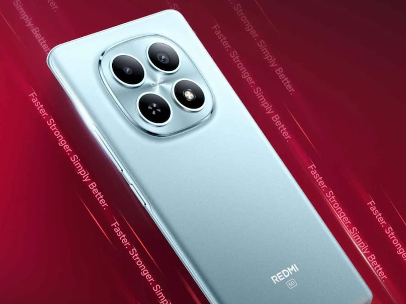 Redmi 15 5G: সবার আগে Redmi 15 5G সম্পর্কে কথা বলা যাক। এই ফোনটি 14,999 টাকায় পাওয়া যাচ্ছে এবং এটি এর শক্তিশালী 7000mAh ব্যাটারির জন্য পরিচিত, যা 33W দ্রুত চার্জিং সমর্থন করে। এটির সাহায্যে, আপনি চার্জিং নিয়ে চিন্তা না করে সারা দিন ভিডিও দেখতে বা গেমিং করতে পারেন।