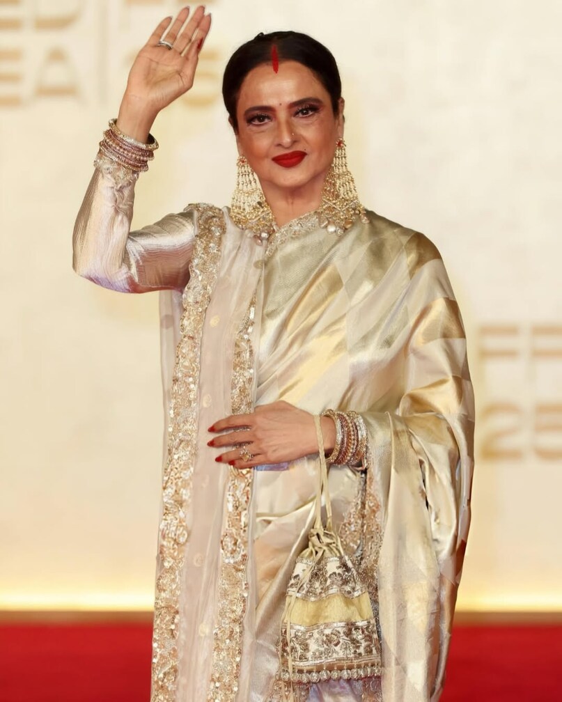 Rekha, Rekha struggle, Rekha life story, Rekha mother, Rekha father Rekha movies, Rekha Gemini Ganesan, Gemini Ganesan Rekha