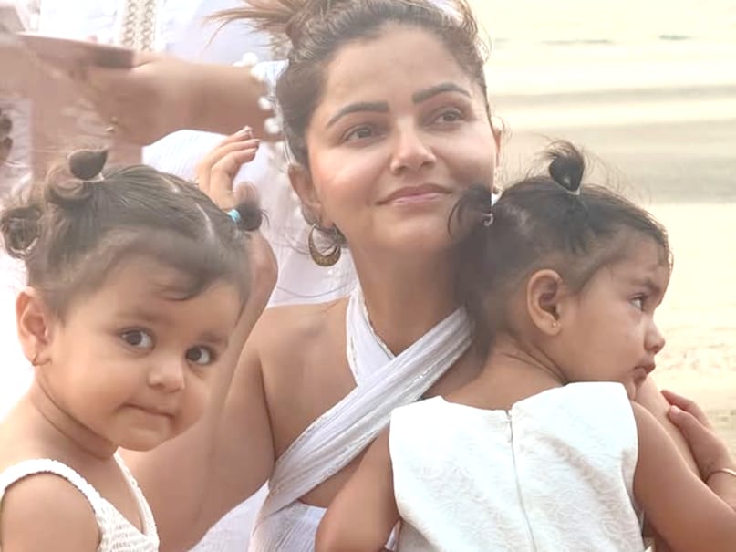 Rubina dilaik daughters-
