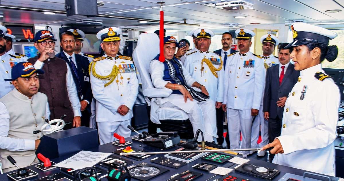 115 मीटर लंबा, 4200 टन का महाबली! ये है पानी का नया सुल्तान, स्पीड 40+ KM/घंटा