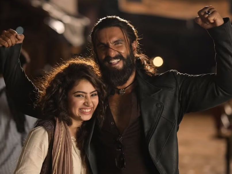 Sara Arjun Ranveer singh-