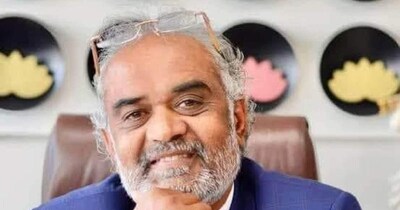 सावजी ढोलकिया का जन्‍म एक किसान परिवार में हुआ. 