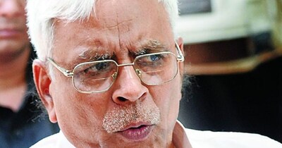 तेजस्वी यादव की वापसी पर शिवानंद तिवारी की तीखी प्रतिक्रिया, RJD में चर्चा