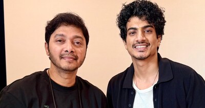 पलाश मुच्छल के साथ श्रेयस तलपड़े. (फोटो साभारः एक्स @taranadarsh)