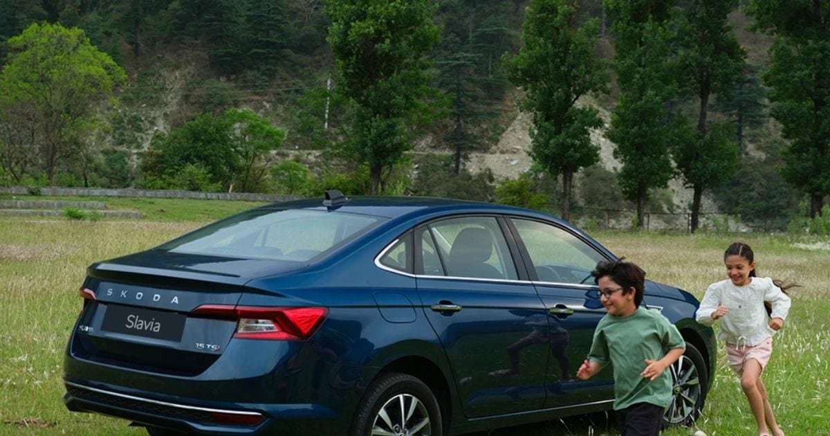 19 Km mileage, 6 airbags and sunroof! This family sedan suddenly became costlier by Rs 33,690