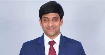 श्रीकांत ने 12वीं की बोर्ड परीक्षा में 98 प्रतिशत अंक हासिल किए. 