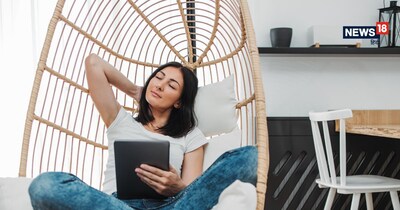 रिसर्च कहती है कि जो लोग एकांत पसंद करते हैं, उनमें इमोशनल इंटेलिजेंस (EQ) अधिक होती है.