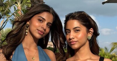 शाहरुख खान और गौरी खान की बेटी और एक्ट्रेस सुहाना खान ने कहा, "मुझे अपने माता-पिता से पूछना ही पड़ता है. आखिरी फैसला उन्हीं का होता है."  सुहाना ने हाल ही में हार्पर्स बाजार इंडिया को दिए इंटरव्यू में बताया कि फिल्म इंडस्ट्री में अपने शुरुआती दिनों में भी उनके माता-पिता की सलाह उनके लिए सबसे अहम है. (फोटो साभारः इंस्टाग्राम @suhanakhan2)