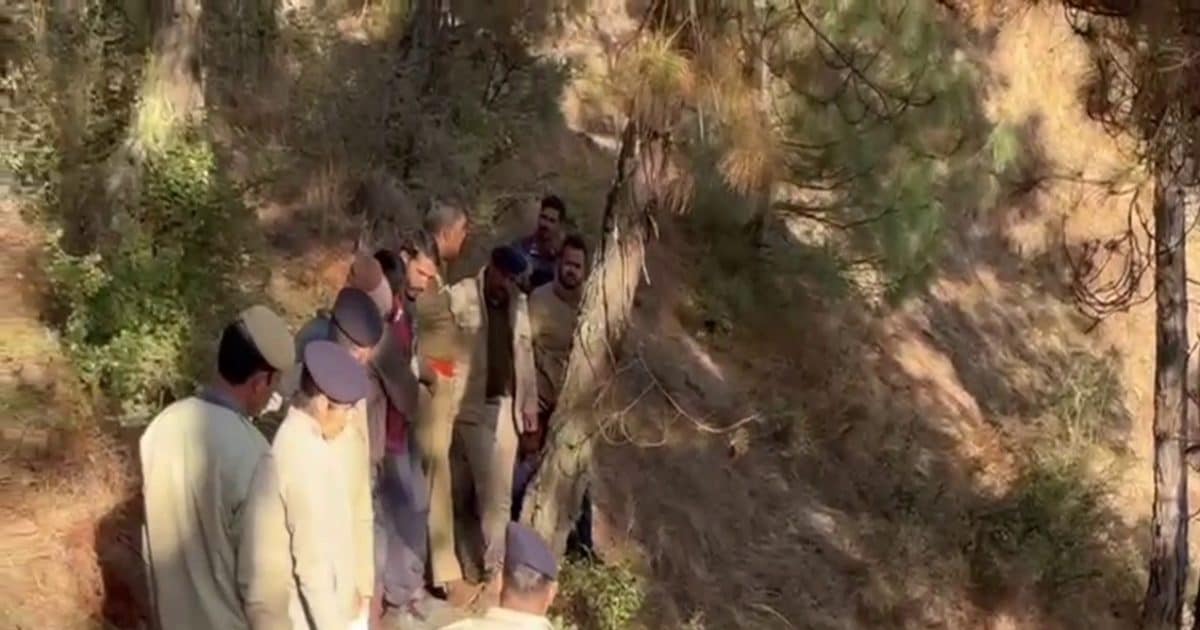 हिमाचल के सुंदरनगर की रहस्यमयी तरीके से लापता 10वीं की छात्रा की लाश जंगल में मिली, आधा हाथ और चेहरे से मांस था गायब, इलाके में मचा हड़कंप