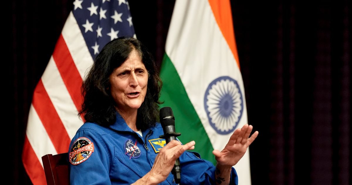 Exclusive: सुनीता विलियम्स ने क्यों कहा कि वे अब चांद पर नहीं जाएंगी? 27 साल की नौकरी के बाद क्यों रिटायर हुईं