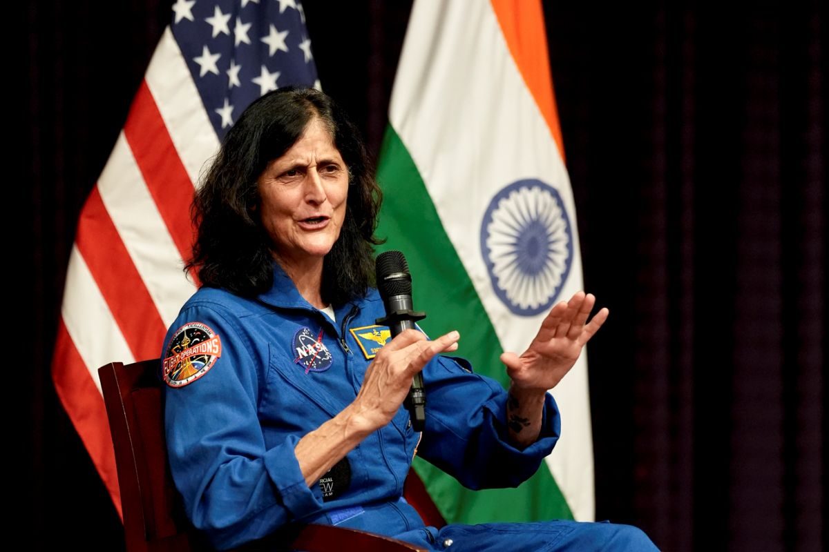 Exclusive: सुनीता विलियम्स ने क्यों कहा कि वे अब चांद पर नहीं जाएंगी 27 साल की नौकरी के बाद क्यों रिटायर हुईं