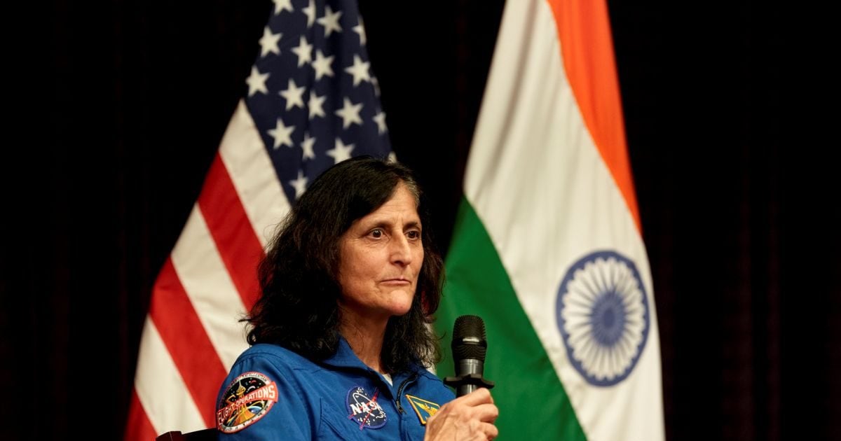 स्पेस में कैसे पहुंचा भारतीय खाना? सुनीता विलियम्स ने धरती पर आते ही क्यों खाई ताजी ब्रेड, NASA एस्ट्रोनॉट ने खोले राज