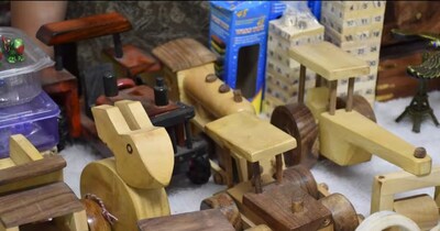 Surat Women's Group Crafts Neem Wood Toys, Earns ₹50,000 Monthly