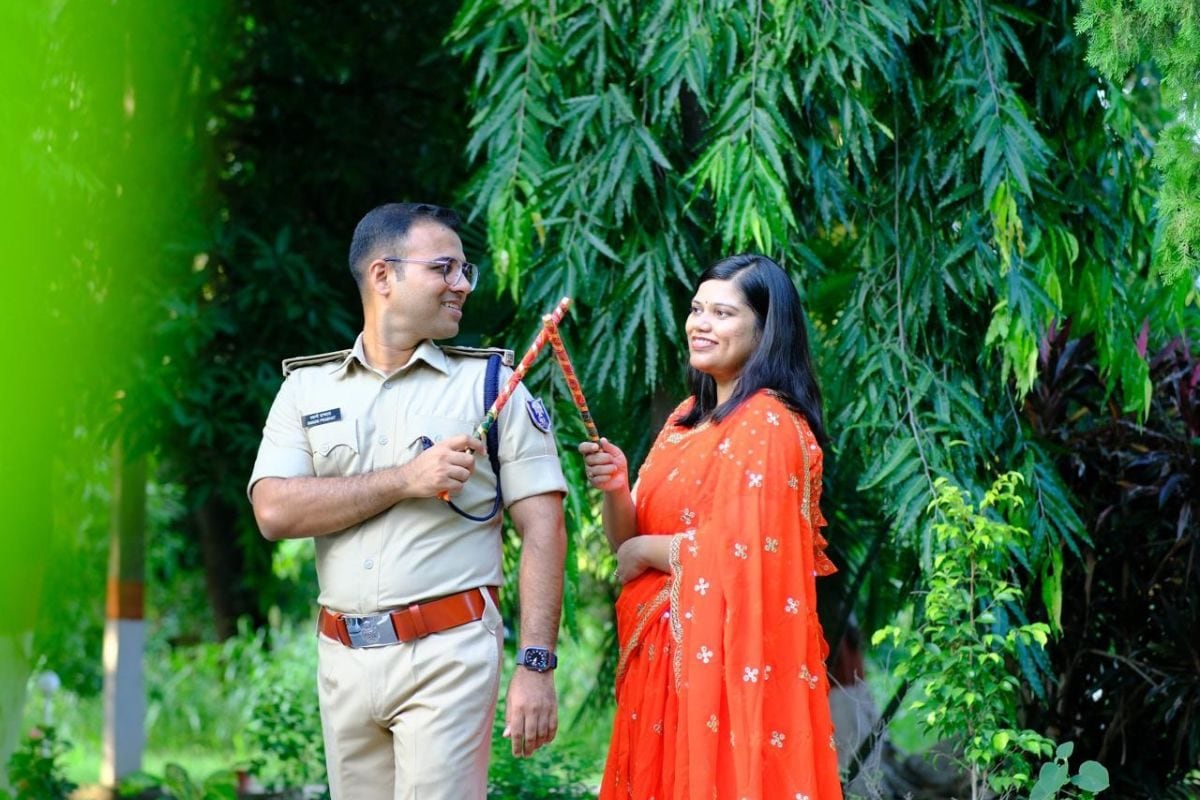 IPS-IAS Life Story: रुतबे से पहले रिश्ता और पावर से पहले प्यार बिहार के आईपीएस - आईएएस जोड़ी की अलग कहानी