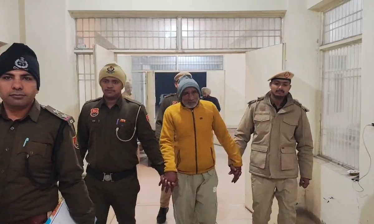 दिल्ली पुलिस के रिटायर्ड ASI की हत्या के पीछे की वजह कर देगी हैरान आरोपी गिरफ्तार नए साल के पहले दिन बैसाखी से मारा था
