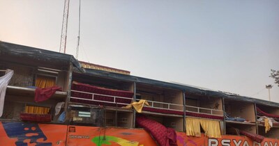 Sleeper Bus Overturns on Delhi-Mumbai Expressway, 16 Injured in Haryana