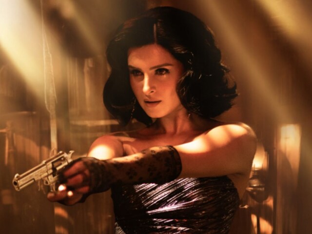 यश की 'टॉक्सिक' में तारा सुतारिया बनीं 'रेबेका', पहले पोस्टर से मचाया तहलका