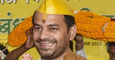 तेजप्रताप यादव के भव्य दही-चूड़ा भोज का आयोजन किया गया.