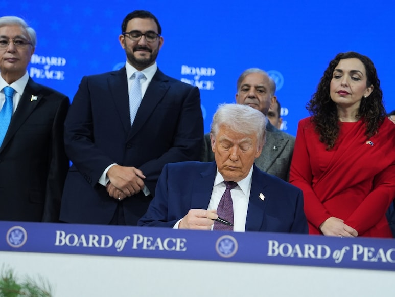 Trump Board Of Peace Low Turnout, Board Of Peace flop, India China Russia skips Board Of Peace flop, trump news in hindi, Trump Board of Peace Event, India, China, Russia