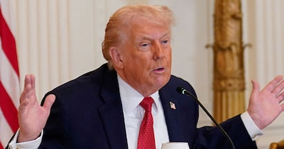 डोनाल्ड ट्रंप ने ग्रीनलैंड को लेकर अब एक नई धमकी दी है.(Image:Reuters) 