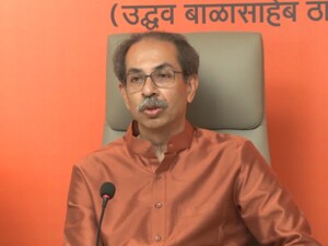 ढाई-ढाई साल के लिए मुंबई के लिए मेयर को लेकर उद्धव ठाकरे ने ली चुटकी (फोटो-@OfficeofUT)