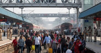 जयपुर जंक्शन पर मौत के ट्रैक पर यात्री! 