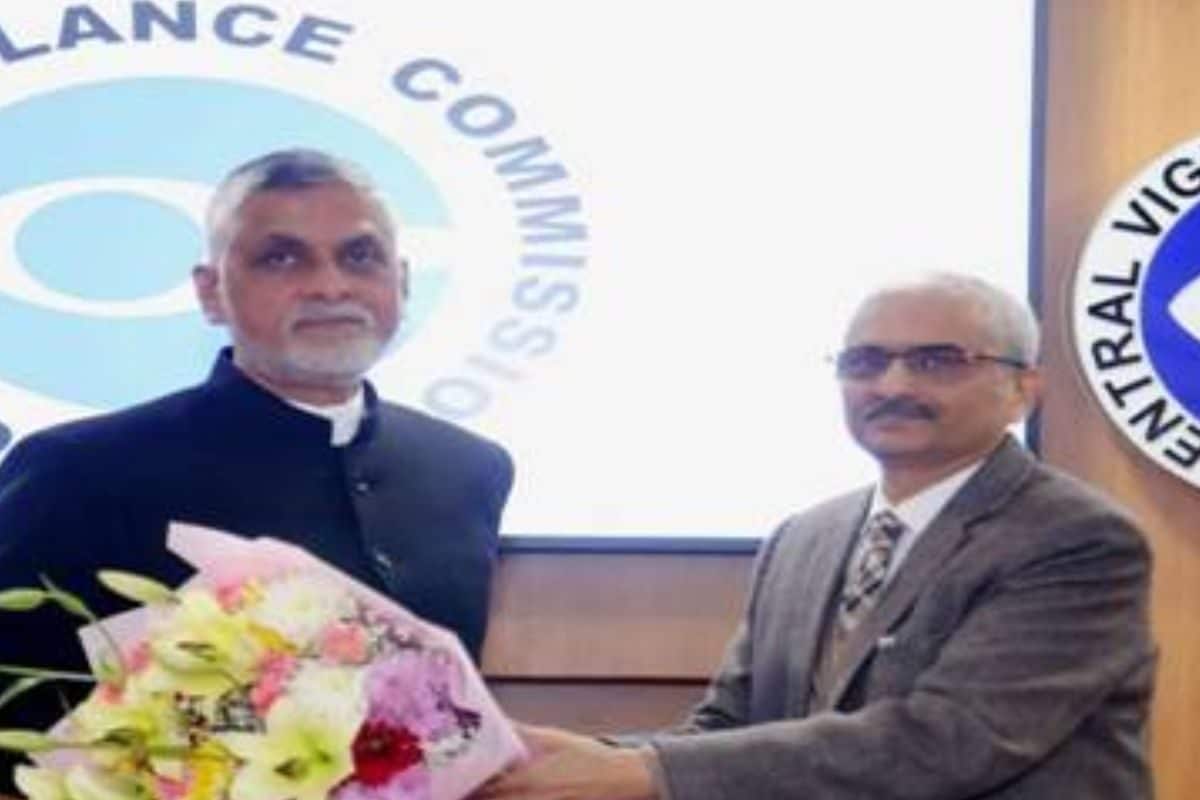 बिहार के आईपीएस प्रवीण वशिष्ठ ने स्वैच्छिक सेवानिवृत्ति लिया, गृह विभाग ने दी मंजूरी, मई में हो जाते रिटायर