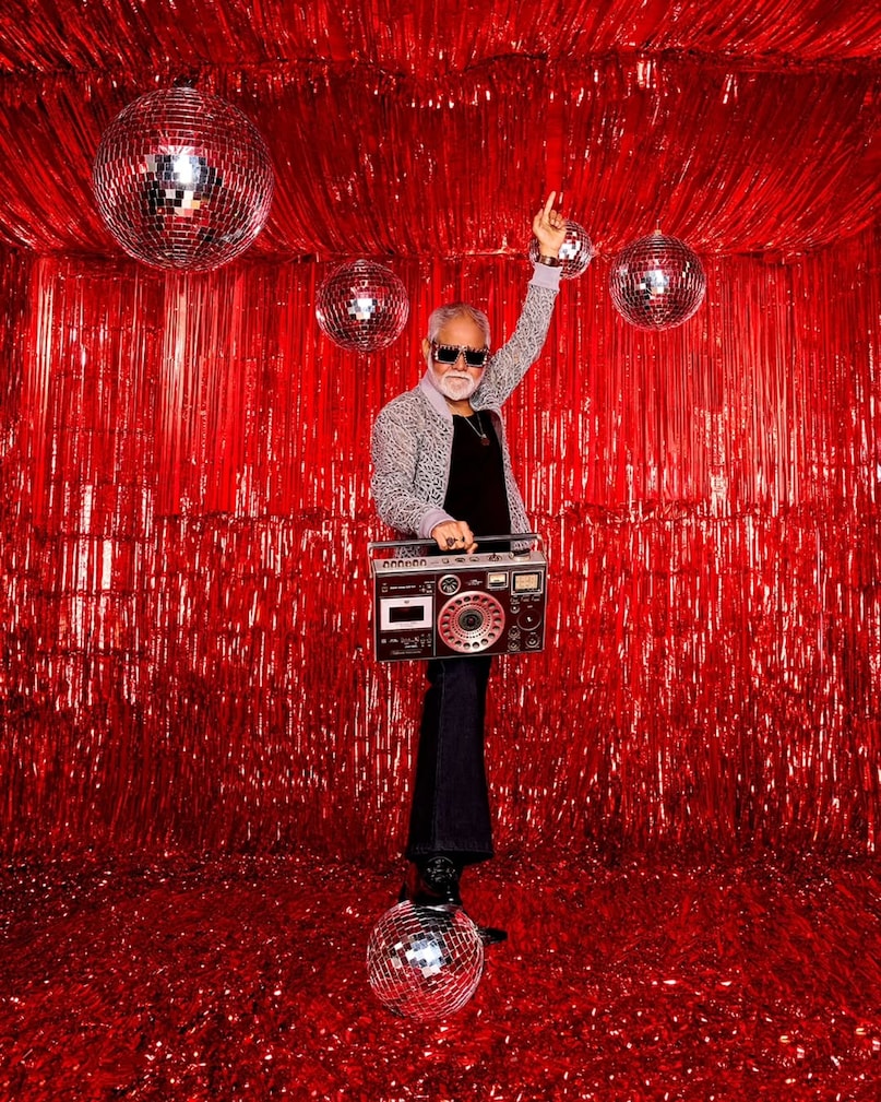 Sanjay Mishra-Neena Gupta's photoshoot before 'Vadh 2' goes viral 18 VADH 1 2026 01 b90586c3f2132059693f4d3819b67730 -