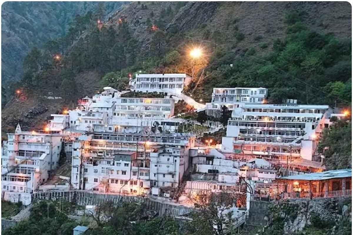 माता वैष्‍णो देवी यात्रा अचानक क्‍यों रोकनी पड़ी अब कब खुलेंगे टिकट काउंटर