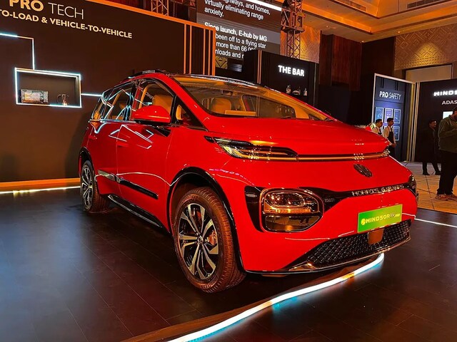 तमाशा देखती रह गई टाटा! विंडसर ने लूट लिया बाजार, बदला EV सेगमेंट का गेम