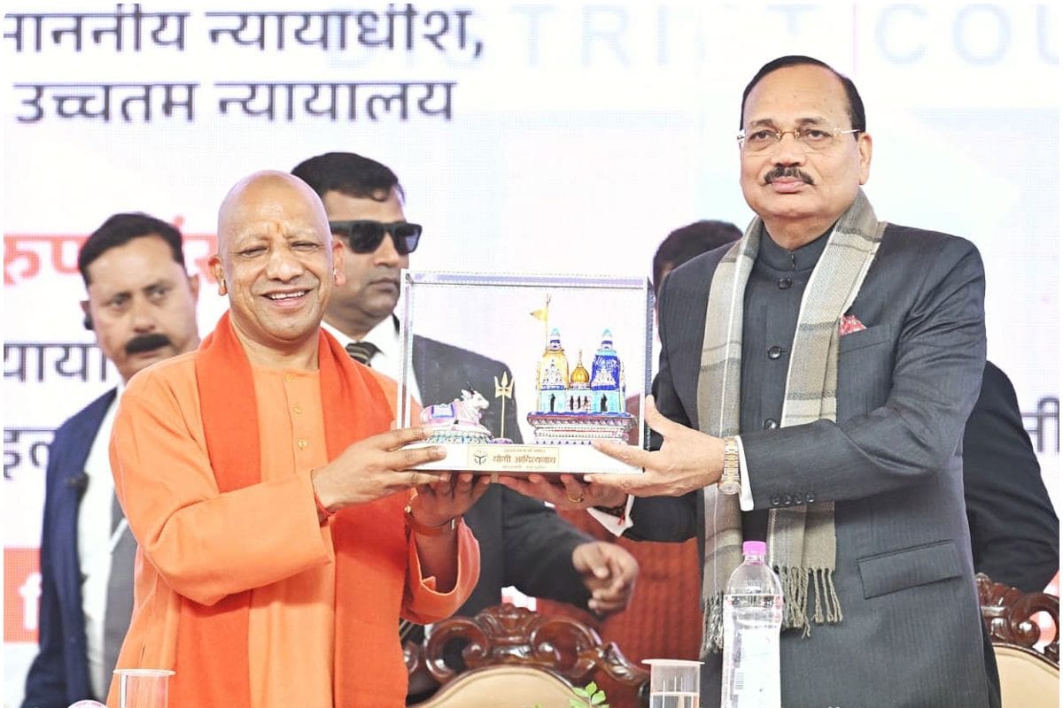 जिस भी प्रदेश जाऊंगा वहां UP सरकार का उदाहरण दूंगा CJI सूर्यकांत ने दूसरे राज्यों से भी ऐसा करने को कहा